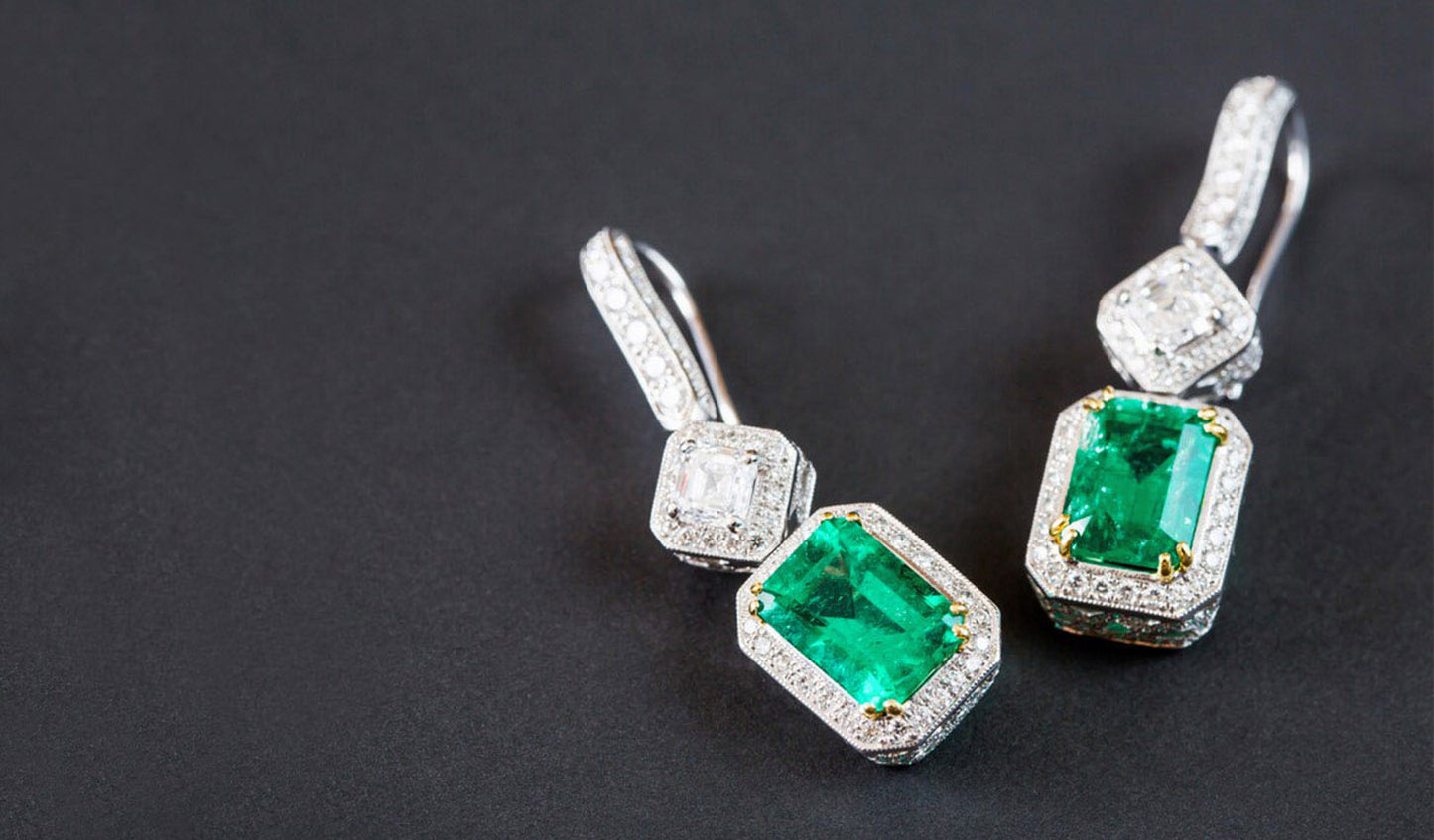 natural emerald earrings