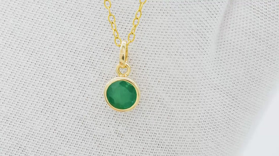 Load and play video in Gallery viewer, 14K Real Gold Emerald Pendant
