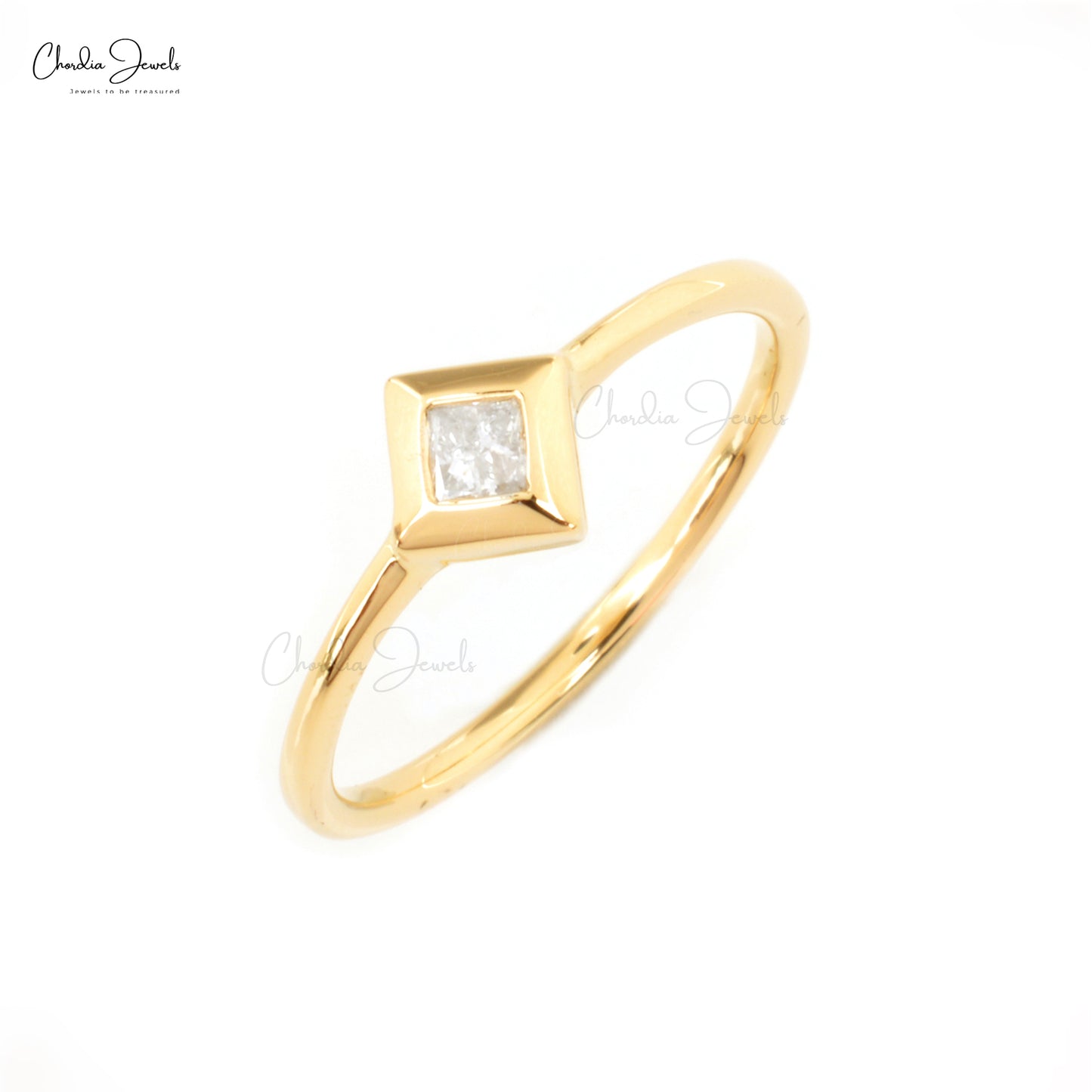 14k yellow gold solitaire ring bezel set white diamond