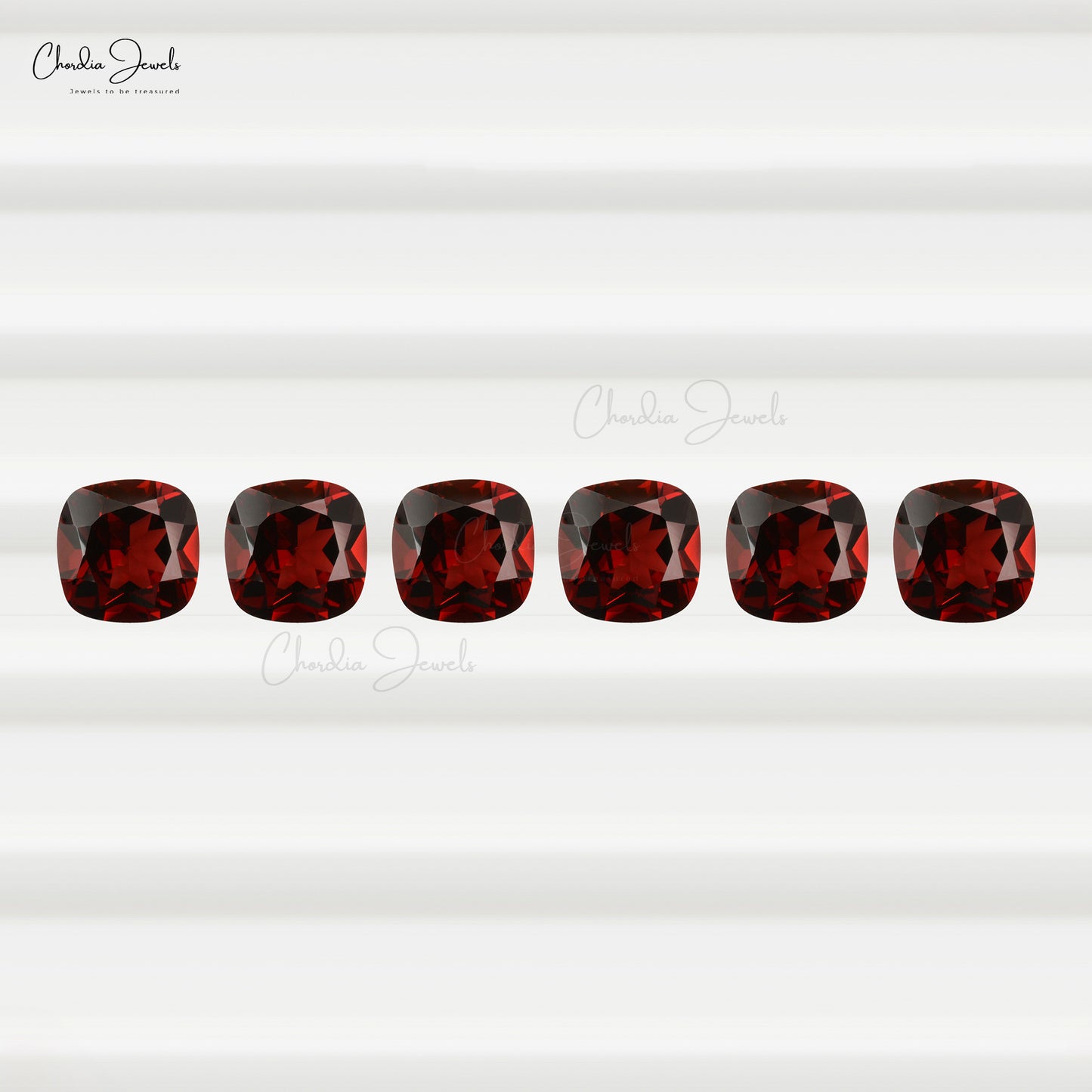 Superfyn Granaat 6MM Kussing Gefacetteerde Losse Edelsteen teen Afslagprys, 1 Stuk