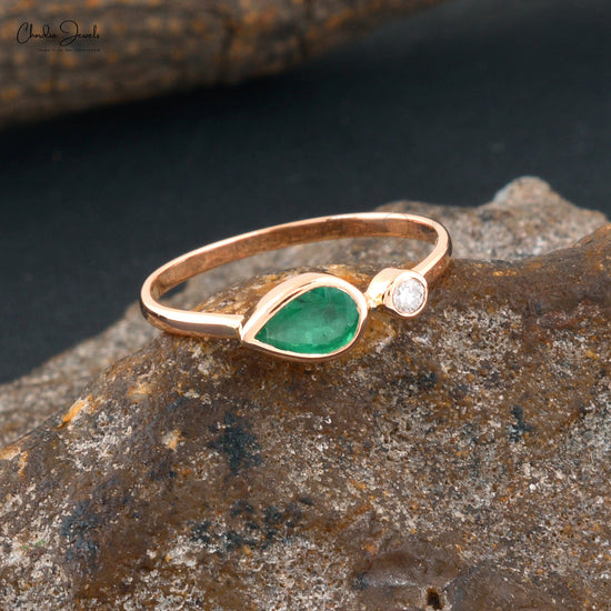 Natural Emerald Engagement Ring