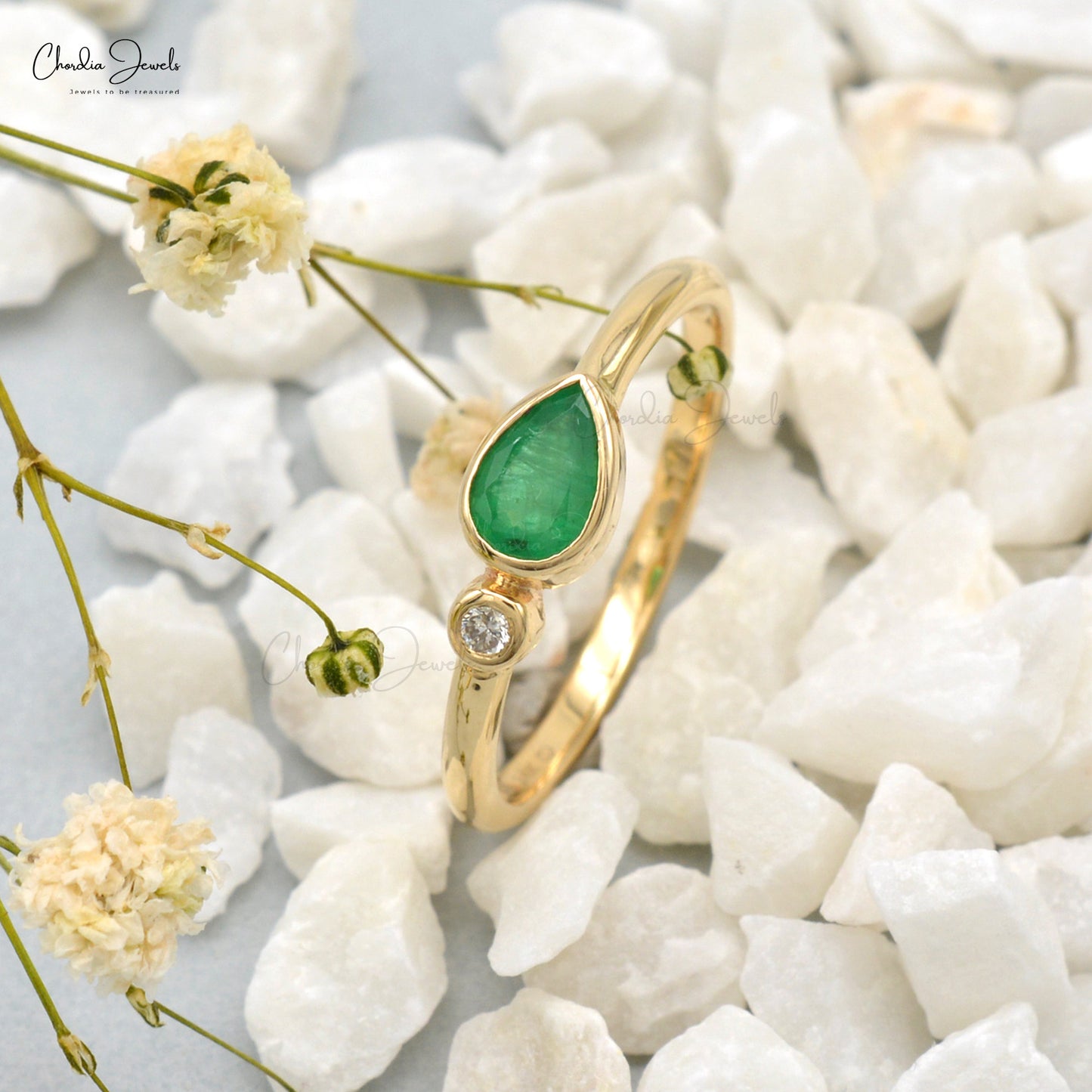 Emerald Dainty Ring