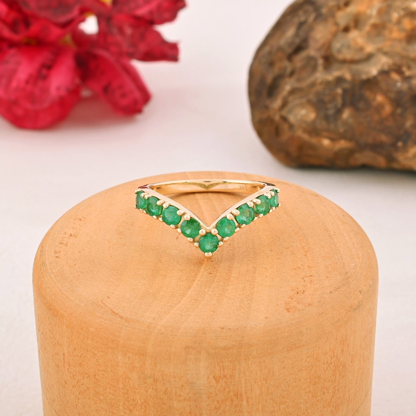 Natural Emerald Gemstone Chevron Ring In 14k Solid Yellow Gold