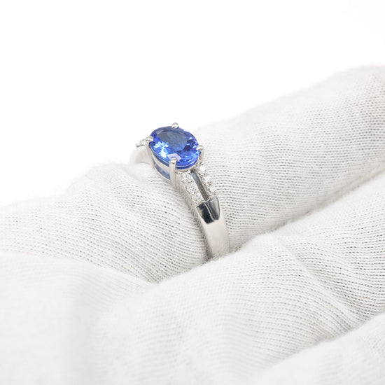 Split Shank Certified Wedding Ring In 18k White Gold Tanzanite 8x6mm Oval And Diamond Ring