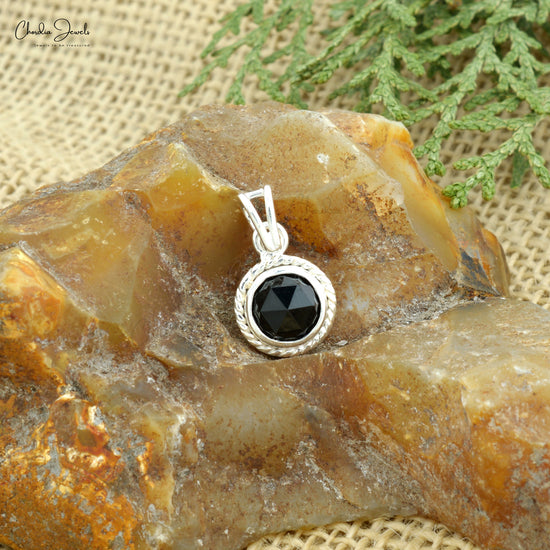 Top Quality Black Onyx 5.5mm Gemstone And 925 Sterling Silver Spiral Pendant