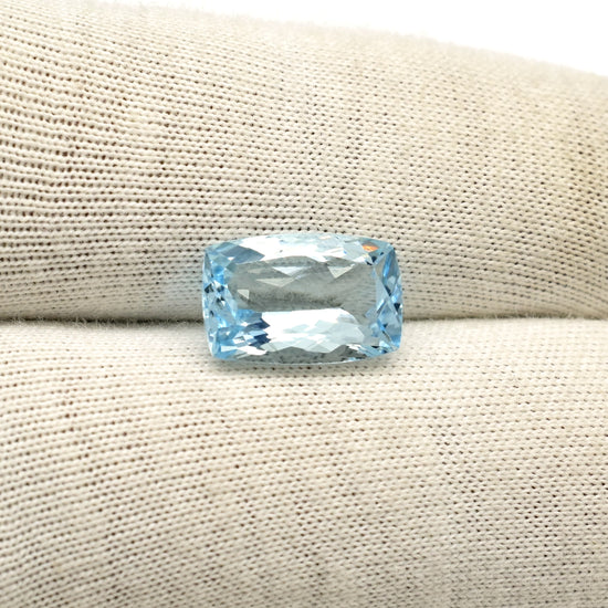 Semi-Precious Aquamarine 3.44 Ct Loose Gemstone for Gold Silver Jewelry Making
