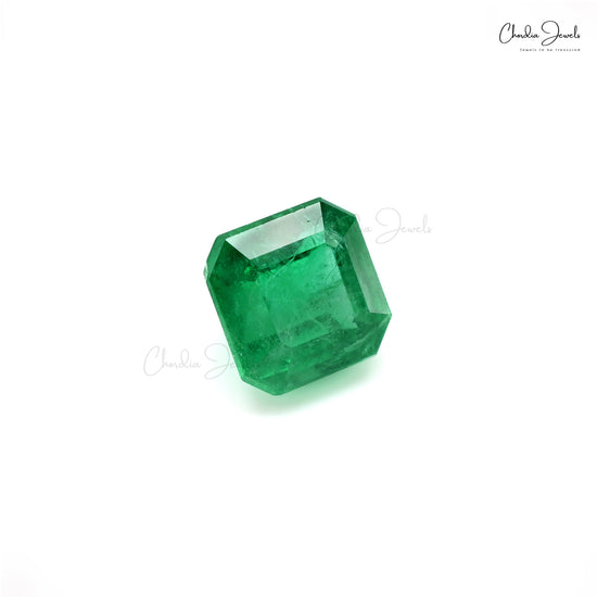 Square octagon cut natural emerald close-up – Chordia Jewels