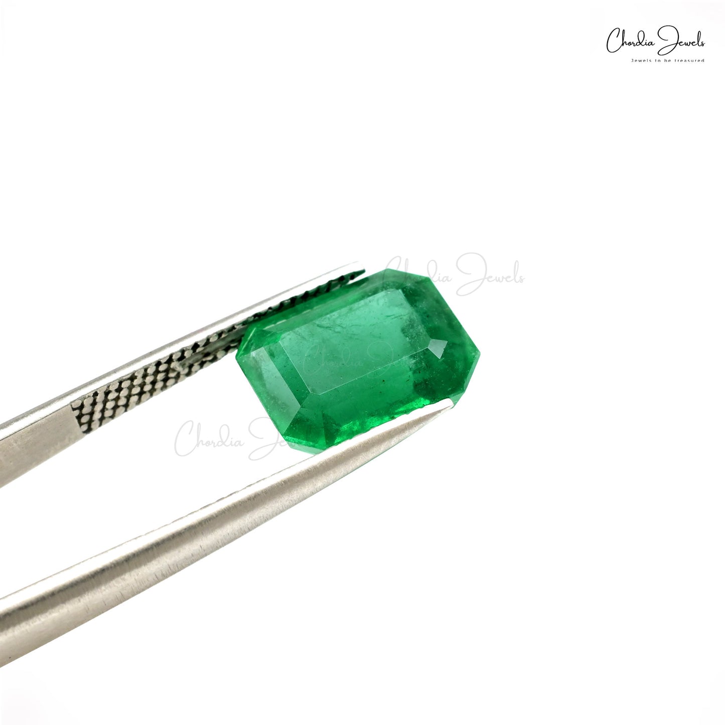 High-quality natural green emerald – Chordia Jewels