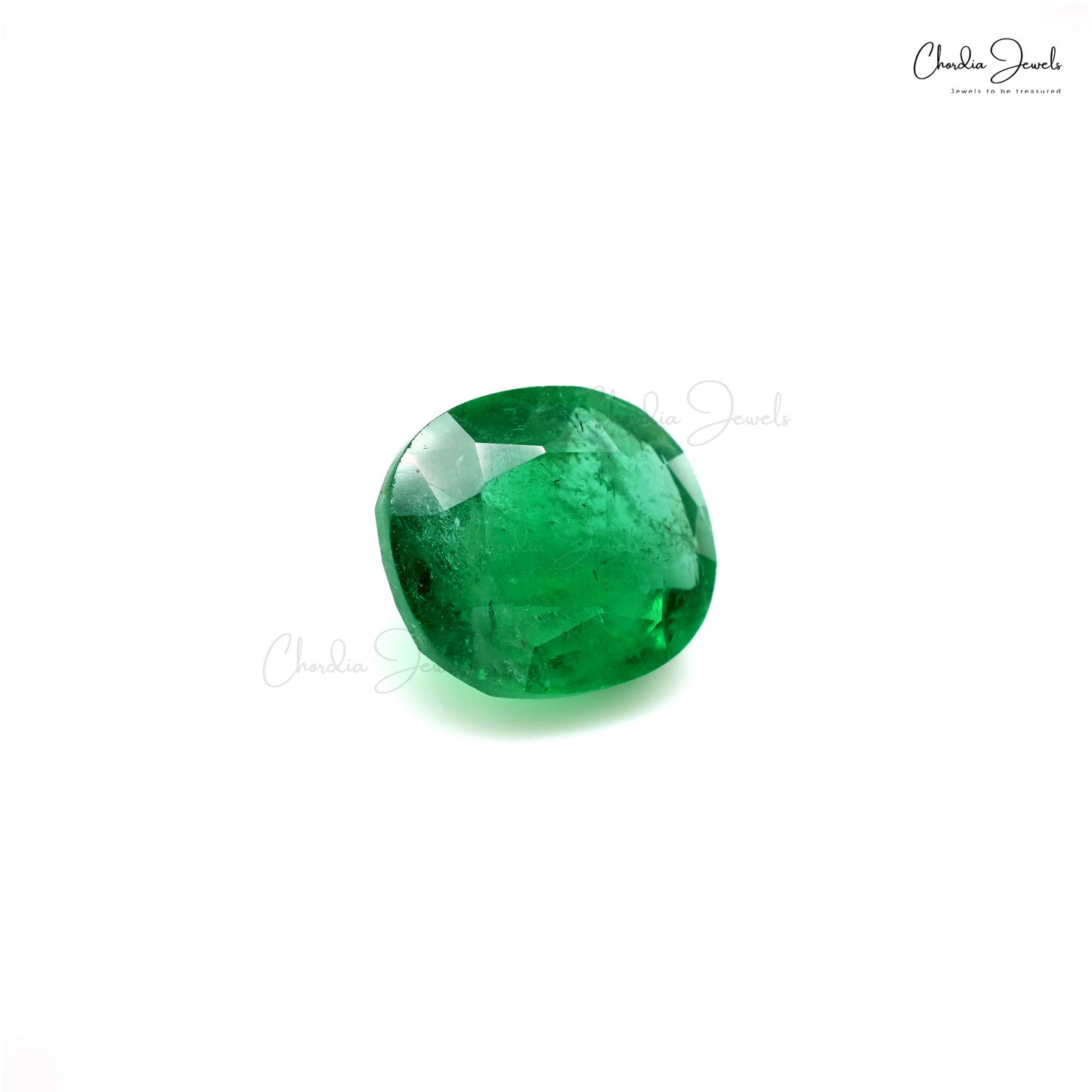 Cushion cut 7 Ct emerald gemstone photo – Chordia Jewels