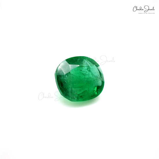 Cushion cut 7 Ct emerald gemstone photo – Chordia Jewels