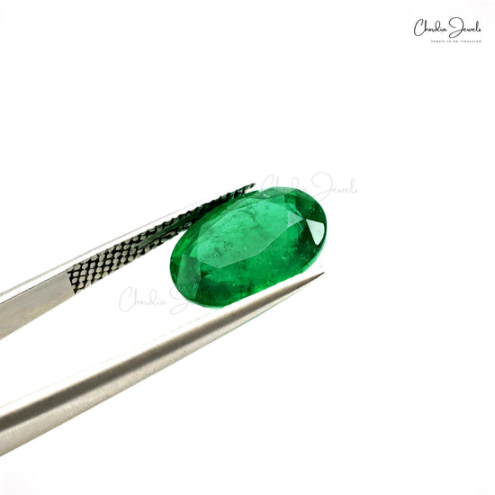 Precious Zambian emerald stone close-up – Chordia Jewels