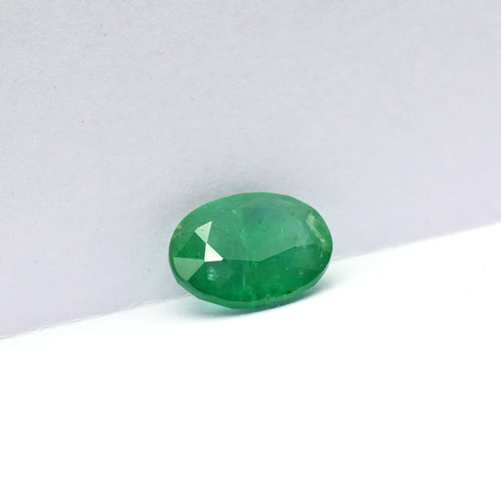 3.10 carat green emerald gemstone image – Chordia Jewels