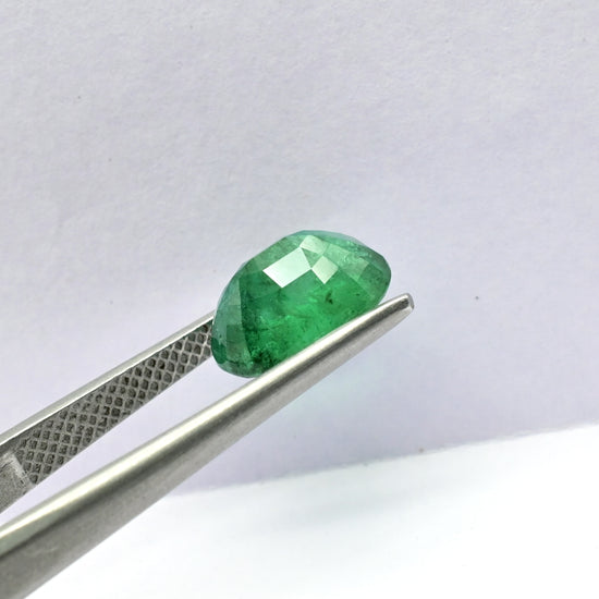 Oval emerald gemstone for fine jewelry – Chordia Jewels
