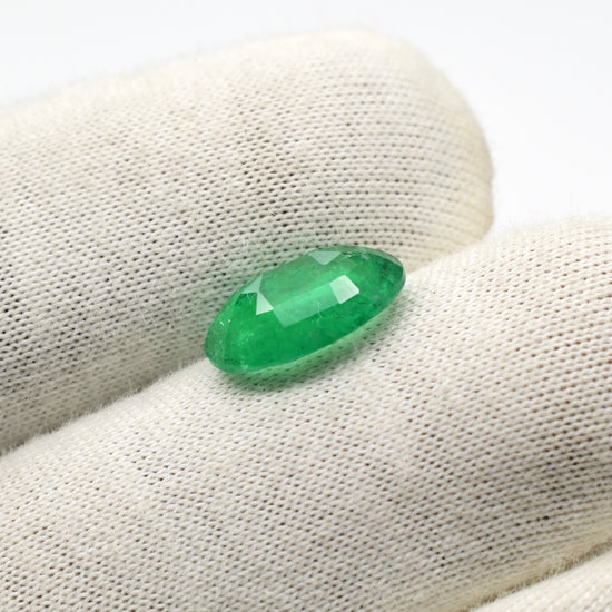 Natural emerald for pendant and necklace making – Chordia Jewels
