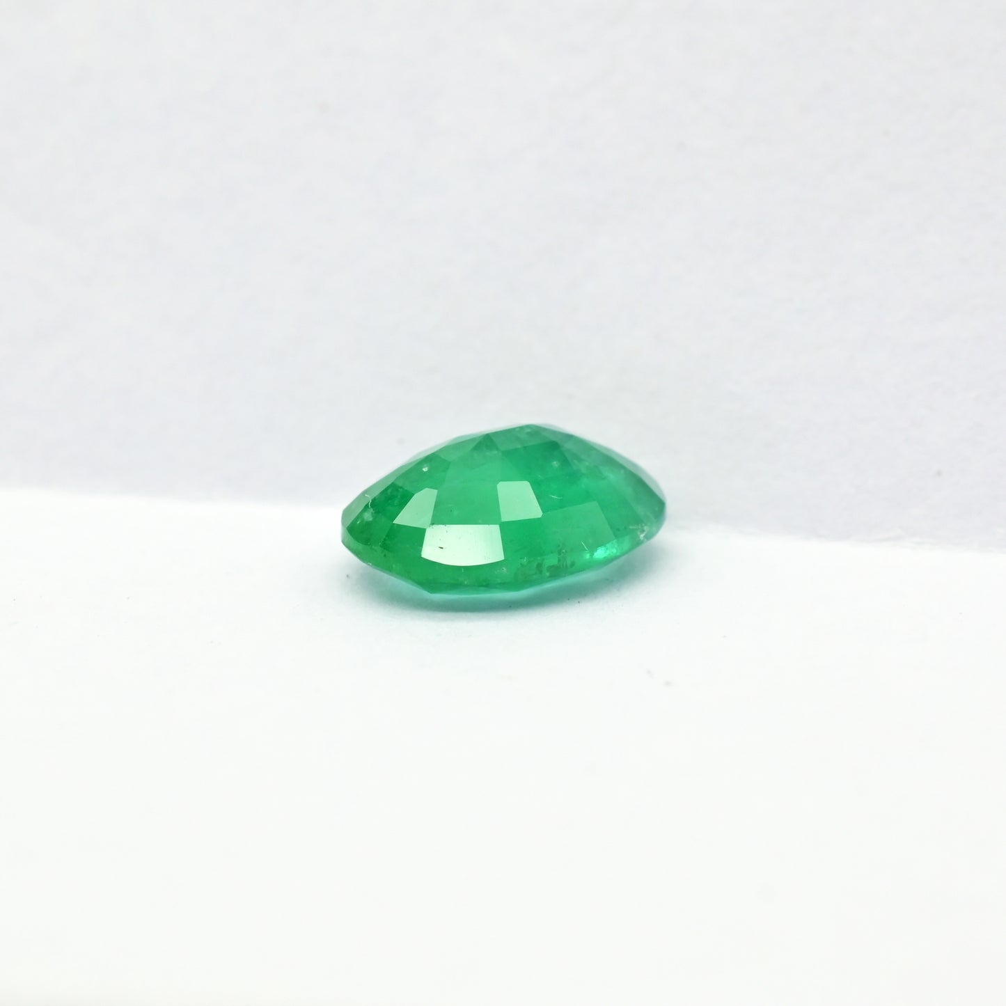 Emerald gemstone for necklace making – Chordia Jewels