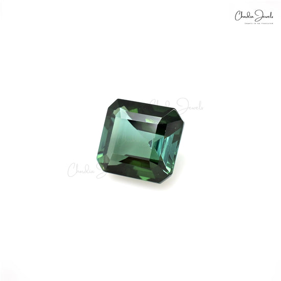 6.08 carat teal tourmaline gemstone close-up – Chordia Jewels