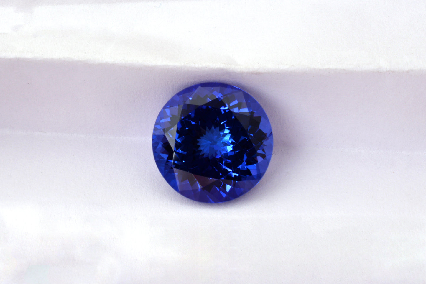 Gesertifiseerde Tanzaniet 2.09 Ct Triljoen Gesnyde Lus Skoon Los Steen Te Koop, 1 Stuk