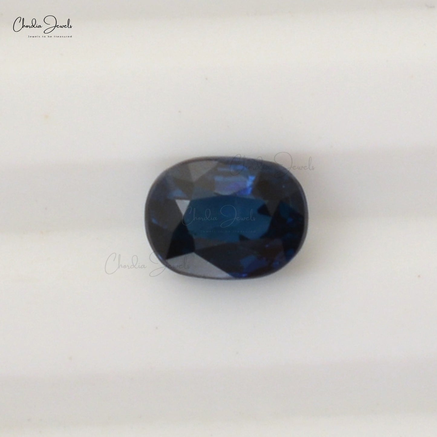 Load image into Gallery viewer, 1.1 carat Super Fine Quality Blue Sapphire Oval Cut Gemstone for Making Necklaces, 1 Piece

