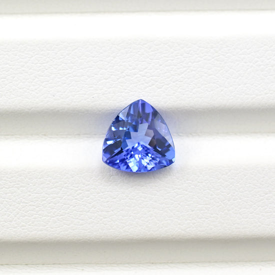 Certified Tanzanite 2.09 Ct Trillion Cut Loop Clean Loose Stone For Sale, 1 Piece