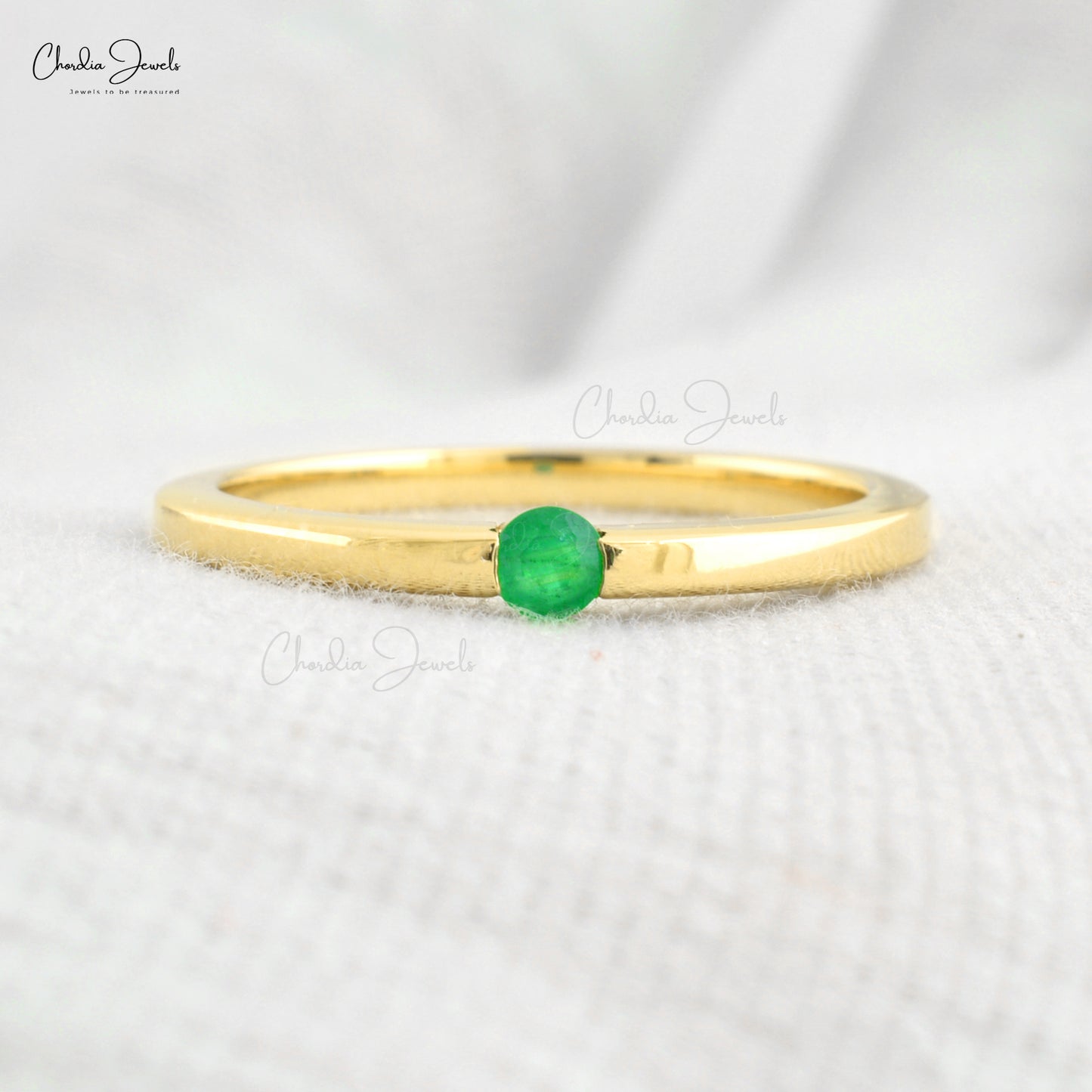 Natural 3mm Round Cut Green Emerald Solitaire Ring For Anniversary