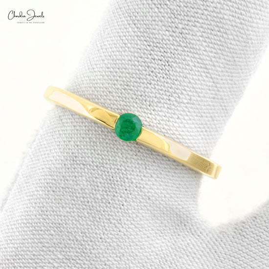 Natural 3mm Round Cut Green Emerald Solitaire Ring For Anniversary