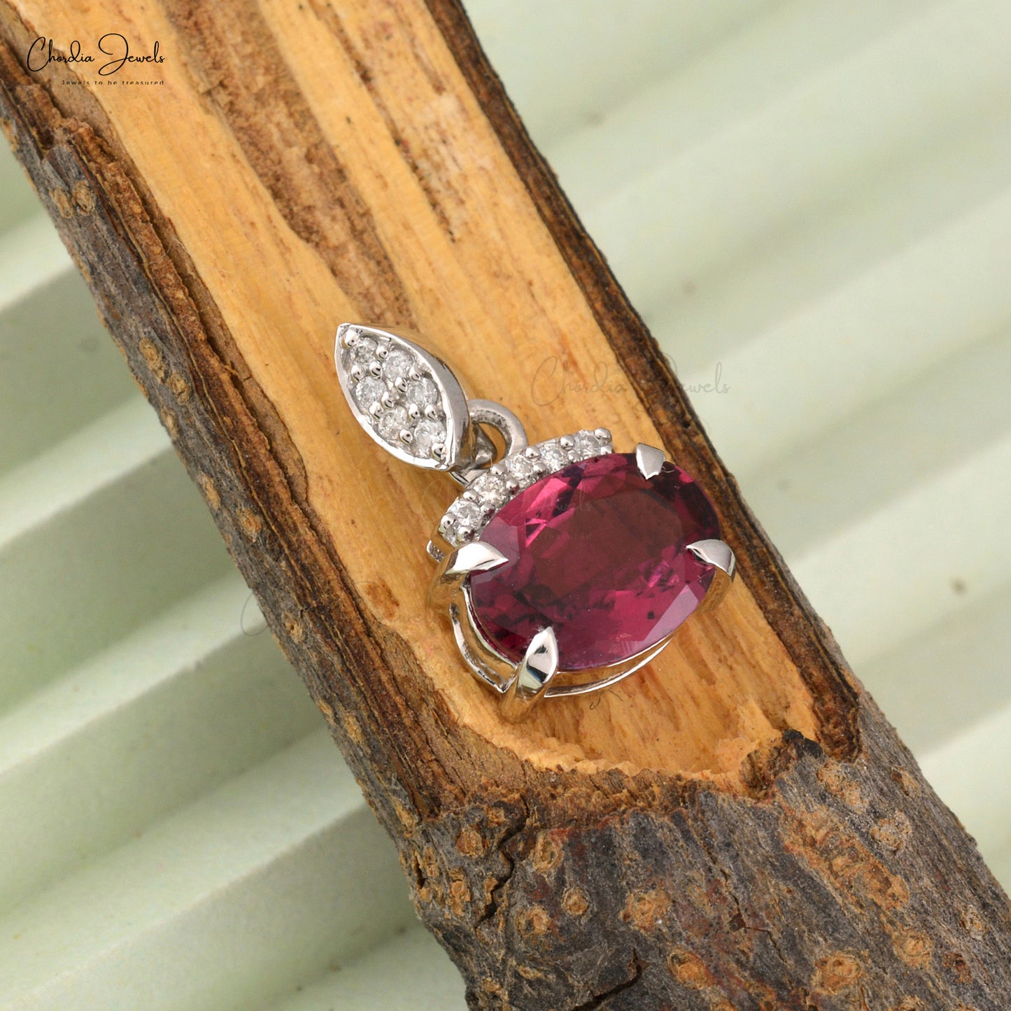 Oval Garnet Pendant