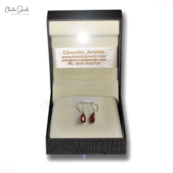 Load image into Gallery viewer, Natural Garnet Dangle Earrings in 14k Solid Yellow Gold
