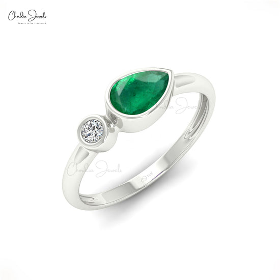 Load image into Gallery viewer, Natural Emerald Engagement Ring

