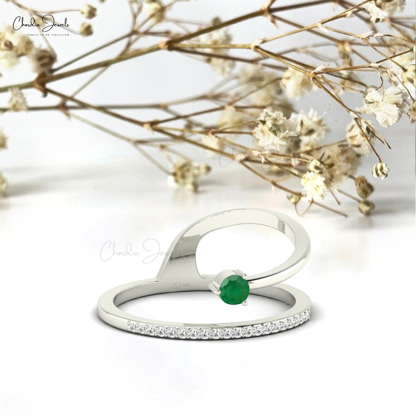 Load image into Gallery viewer, Natural Emerald Handmade Ring in14k Solid Gold Diamond Dainty Ring
